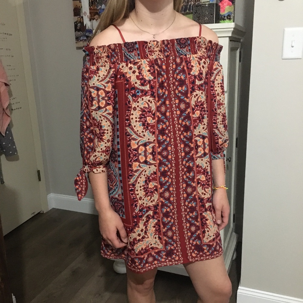 City Triangles Dress - Off the shoulder